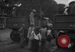 Standbild Vietnamesische Flüchtlinge Vietnam, 1954, aus Sekunde 9 historischem Filmmaterial Videoclip 65675071168