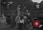 Standbild Vietnamesische Flüchtlinge Vietnam, 1954, aus Sekunde 10 historischem Filmmaterial Videoclip 65675071168