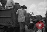 Standbild Vietnamesische Flüchtlinge Vietnam, 1954, aus Sekunde 14 historischem Filmmaterial Videoclip 65675071168