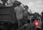 Standbild Vietnamesische Flüchtlinge Vietnam, 1954, aus Sekunde 16 historischem Filmmaterial Videoclip 65675071168