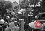 Standbild Vietnamesische Flüchtlinge Vietnam, 1954, aus Sekunde 27 historischem Filmmaterial Videoclip 65675071168