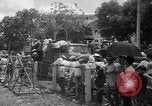 Standbild Vietnamesische Flüchtlinge Vietnam, 1954, aus Sekunde 33 historischem Filmmaterial Videoclip 65675071168