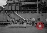 Standbild Vietnamesische Flüchtlinge Vietnam, 1954, aus Sekunde 54 historischem Filmmaterial Videoclip 65675071168