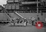 Standbild Vietnamesische Flüchtlinge Vietnam, 1954, aus Sekunde 57 historischem Filmmaterial Videoclip 65675071168