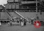 Standbild Vietnamesische Flüchtlinge Vietnam, 1954, aus Sekunde 59 historischem Filmmaterial Videoclip 65675071168