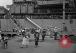 Standbild Vietnamesische Flüchtlinge Vietnam, 1954, aus Sekunde 61 historischem Filmmaterial Videoclip 65675071168