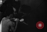 Standbild Vietnamesische Flüchtlinge Vietnam, 1954, aus Sekunde 6 historischem Filmmaterial Videoclip 65675071169