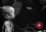 Standbild Vietnamesische Flüchtlinge Vietnam, 1954, aus Sekunde 25 historischem Filmmaterial Videoclip 65675071169