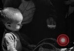 Standbild Vietnamesische Flüchtlinge Vietnam, 1954, aus Sekunde 26 historischem Filmmaterial Videoclip 65675071169
