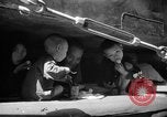 Standbild Vietnamesische Flüchtlinge Vietnam, 1954, aus Sekunde 34 historischem Filmmaterial Videoclip 65675071169
