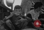Standbild Vietnamesische Flüchtlinge Vietnam, 1954, aus Sekunde 55 historischem Filmmaterial Videoclip 65675071169