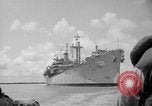 Standbild Vietnamesische Flüchtlinge Vietnam, 1954, aus Sekunde 10 historischem Filmmaterial Videoclip 65675071170