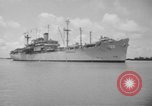 Standbild Vietnamesische Flüchtlinge Vietnam, 1954, aus Sekunde 14 historischem Filmmaterial Videoclip 65675071170