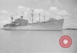 Standbild Vietnamesische Flüchtlinge Vietnam, 1954, aus Sekunde 15 historischem Filmmaterial Videoclip 65675071170