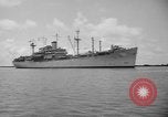 Standbild Vietnamesische Flüchtlinge Vietnam, 1954, aus Sekunde 29 historischem Filmmaterial Videoclip 65675071170