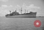 Standbild Vietnamesische Flüchtlinge Vietnam, 1954, aus Sekunde 34 historischem Filmmaterial Videoclip 65675071170