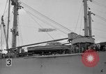 Standbild Vietnamesische Flüchtlinge Vietnam, 1954, aus Sekunde 57 historischem Filmmaterial Videoclip 65675071170