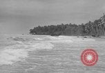 Standbild amphibische Landung Palau Inseln, 1944, aus Sekunde 10 historischem Filmmaterial Videoclip 65675071180