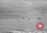 Standbild amphibische Landung Palau Inseln, 1944, aus Sekunde 19 historischem Filmmaterial Videoclip 65675071180