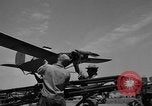 Standbild Antenne gunnery United States USA, 1944, aus Sekunde 16 historischem Filmmaterial Videoclip 65675071192