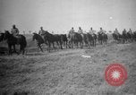 Standbild Pferde Sonzay Indre-et-Loire Frankreich, 1918, aus Sekunde 6 historischem Filmmaterial Videoclip 65675071199