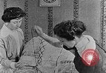 Standbild Erhaltung der Baumwolle Europa, 1916, aus Sekunde 39 historischem Filmmaterial Videoclip 65675071214