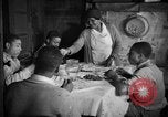 Standbild Afroamerikanische Bauern essen zu Abend United States USA, 1931, aus Sekunde 10 historischem Filmmaterial Videoclip 65675071226
