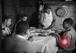 Standbild Afroamerikanische Bauern essen zu Abend United States USA, 1931, aus Sekunde 16 historischem Filmmaterial Videoclip 65675071226