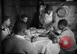 Standbild Afroamerikanische Bauern essen zu Abend United States USA, 1931, aus Sekunde 25 historischem Filmmaterial Videoclip 65675071226