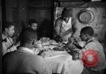 Standbild Afroamerikanische Bauern essen zu Abend United States USA, 1931, aus Sekunde 29 historischem Filmmaterial Videoclip 65675071226