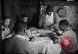 Standbild Afroamerikanische Bauern essen zu Abend United States USA, 1931, aus Sekunde 30 historischem Filmmaterial Videoclip 65675071226