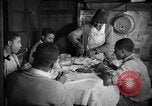 Standbild Afroamerikanische Bauern essen zu Abend United States USA, 1931, aus Sekunde 34 historischem Filmmaterial Videoclip 65675071226