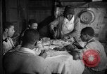 Standbild Afroamerikanische Bauern essen zu Abend United States USA, 1931, aus Sekunde 38 historischem Filmmaterial Videoclip 65675071226