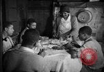 Standbild Afroamerikanische Bauern essen zu Abend United States USA, 1931, aus Sekunde 40 historischem Filmmaterial Videoclip 65675071226