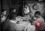 Standbild Afroamerikanische Bauern essen zu Abend United States USA, 1931, aus Sekunde 43 historischem Filmmaterial Videoclip 65675071226