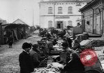 Immagine di Luogo di mercato La Russia, 1918, secondo 14 filmato di repertorio 65675071231