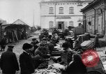 Immagine di Luogo di mercato La Russia, 1918, secondo 17 filmato di repertorio 65675071231