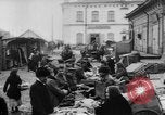 Immagine di Luogo di mercato La Russia, 1918, secondo 22 filmato di repertorio 65675071231