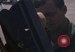 Immagine di Contrassegnare 84 bombe Laser-Guided Della Thailandia, 1969, secondo 46 filmato di repertorio 65675071235