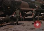 Immagine di Contrassegnare 84 bombe Laser-Guided Della Thailandia, 1969, secondo 14 filmato di repertorio 65675071237