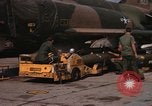 Immagine di Contrassegnare 84 bombe Laser-Guided Della Thailandia, 1969, secondo 26 filmato di repertorio 65675071237