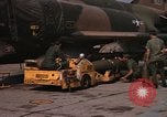 Immagine di Contrassegnare 84 bombe Laser-Guided Della Thailandia, 1969, secondo 28 filmato di repertorio 65675071237