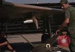 Immagine di Contrassegnare 84 bombe Laser-Guided Della Thailandia, 1969, secondo 39 filmato di repertorio 65675071237