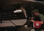 Immagine di Contrassegnare 84 bombe Laser-Guided Della Thailandia, 1969, secondo 44 filmato di repertorio 65675071237