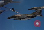 Immagine di Contrassegnare 84 bombe Laser-Guided Della Thailandia, 1969, secondo 39 filmato di repertorio 65675071239