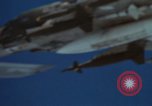 Immagine di Contrassegnare 84 bombe Laser-Guided Della Thailandia, 1969, secondo 48 filmato di repertorio 65675071239