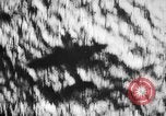 Standbild japanische Flugzeuge South China Sea, 1941, aus Sekunde 19 historischem Filmmaterial Videoclip 65675071242