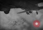 Standbild japanische Flugzeuge South China Sea, 1941, aus Sekunde 42 historischem Filmmaterial Videoclip 65675071242