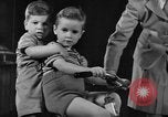 Immagine di Sfilata di moda New York United States USA, 1944, secondo 23 filmato di repertorio 65675071248