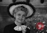 Immagine di Sfilata di moda New York United States USA, 1944, secondo 55 filmato di repertorio 65675071248